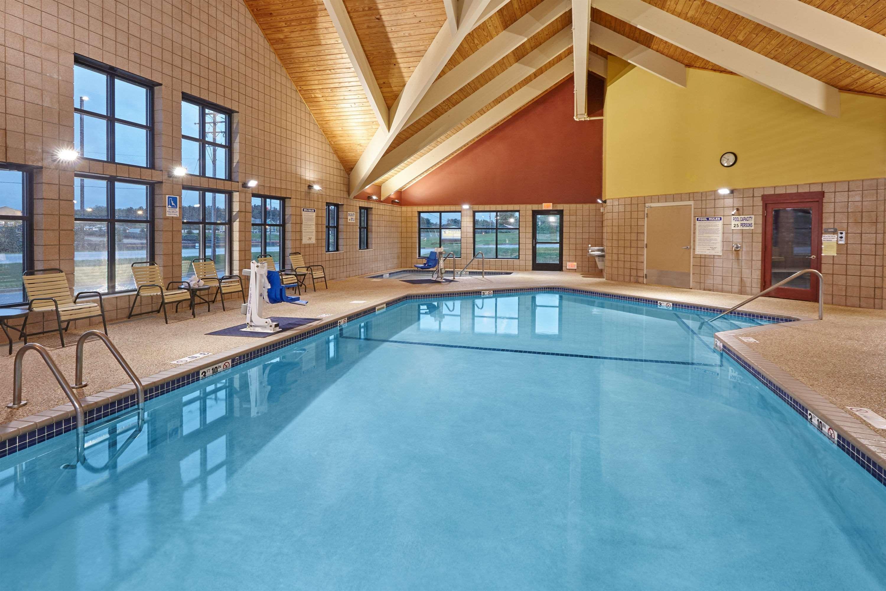 Hotel Americinn By Wyndham Greenville